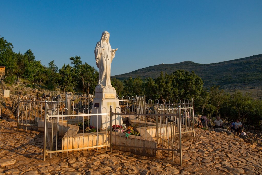 our-lady-of-peace-Medjugorje-statue-Joe-Walsh-Tours-Pilgrimages